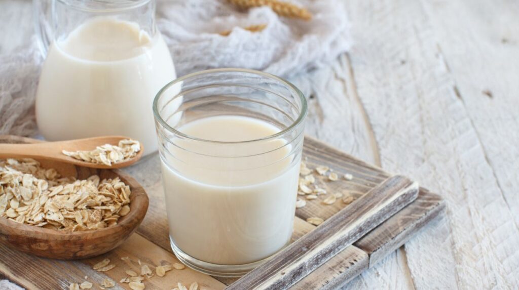 How To Use Oat Milk During A Low FODMAP Diet