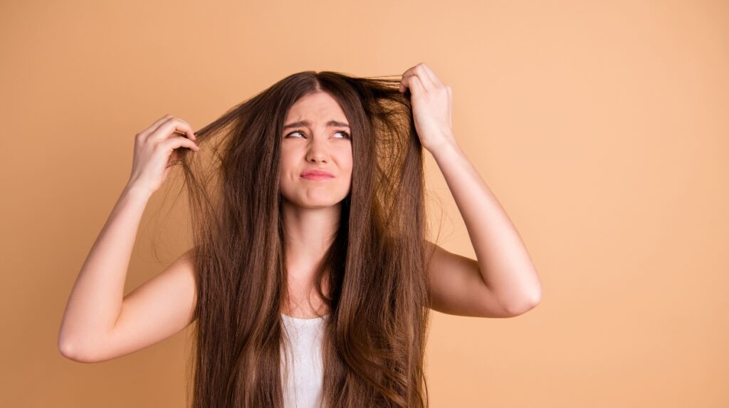 Repairs Damaged Hair